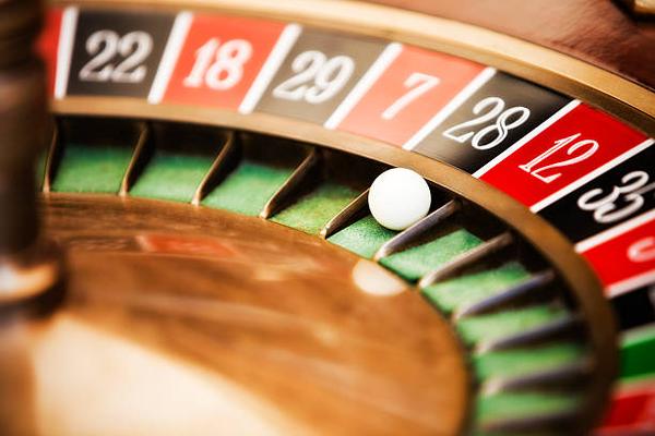 Explore Live Casino Experiences Across オンラインカジノ サイト and Table Games